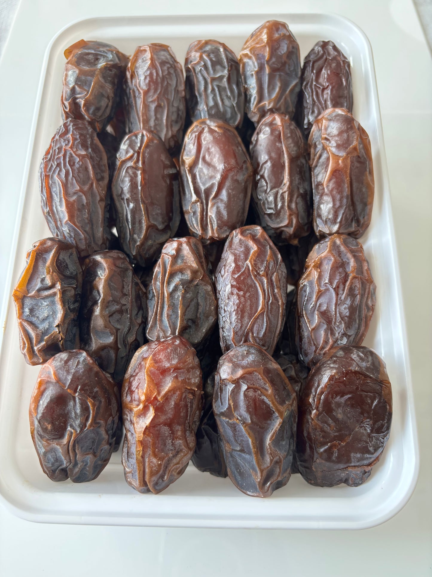 Premium Palestinian Jumbo Medjool Dates – 910g